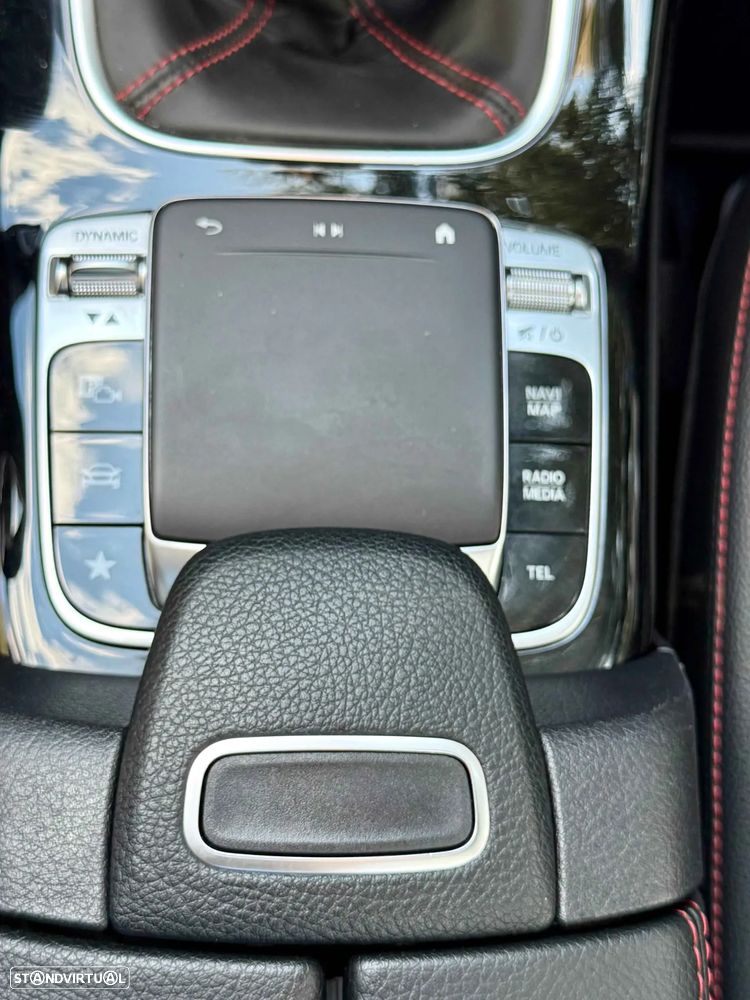 Mercedes-Benz CLA 180 d Shooting Brake AMG Line - 18