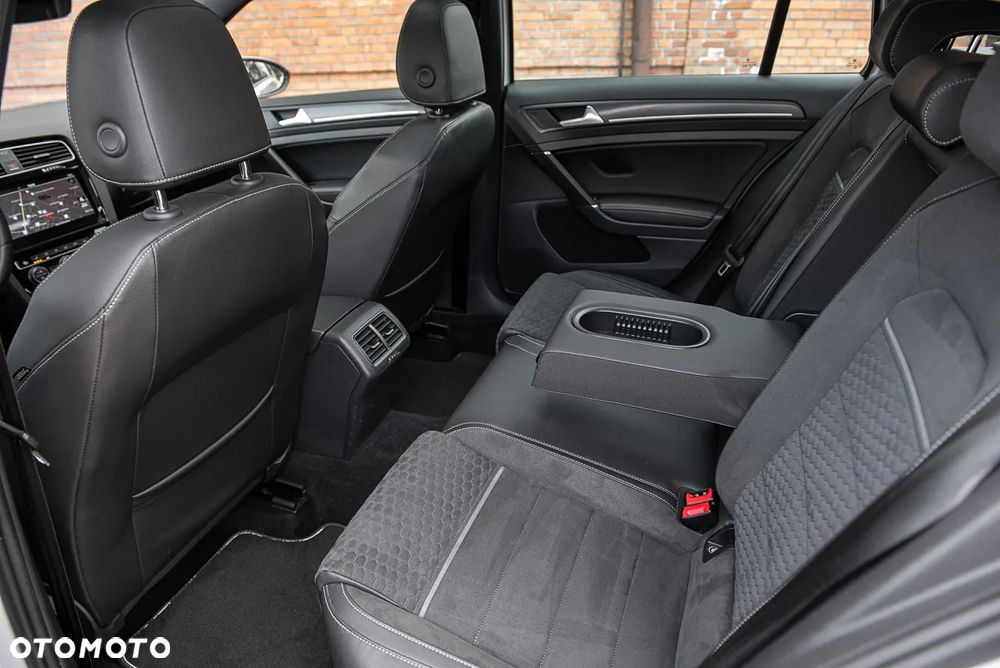 Volkswagen Golf 2.0 TDI BMT GTD DSG - 32