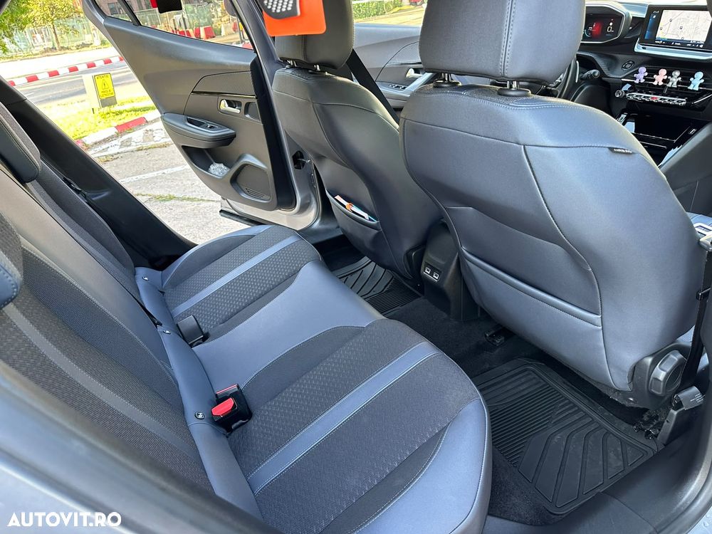 Peugeot 2008 1.2 PureTech EAT8 STT Allure Pack - 6