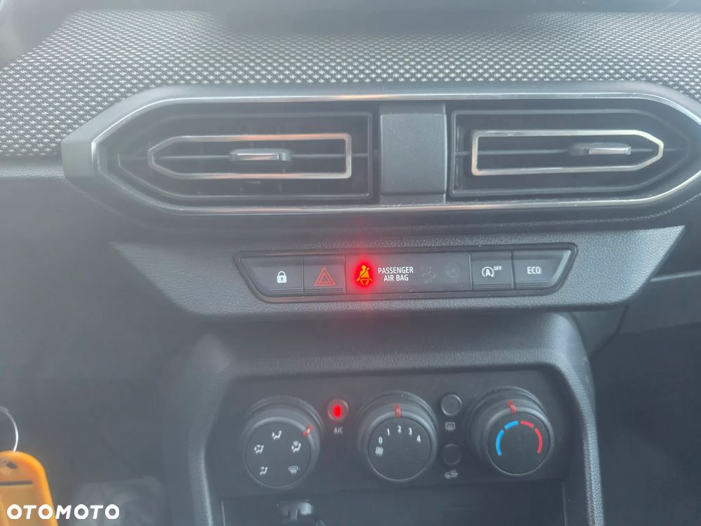 Dacia Jogger 1.0 TCe Expression 7os - 18