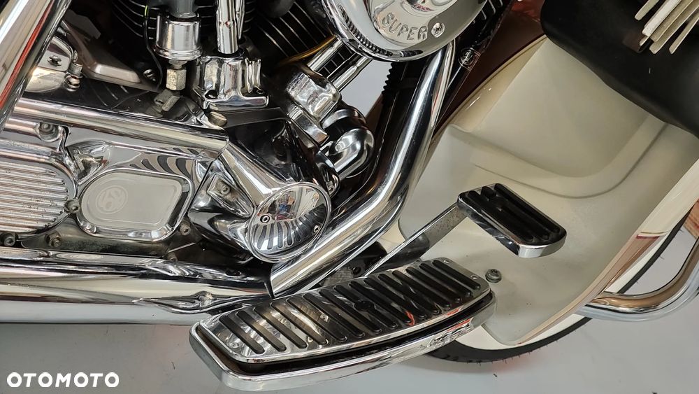 Harley-Davidson FLH Electra Glide - 14