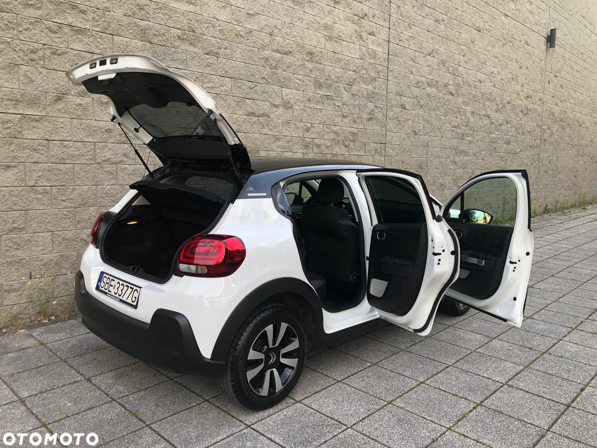 Citroën C3 1.2 PureTech Shine - 26