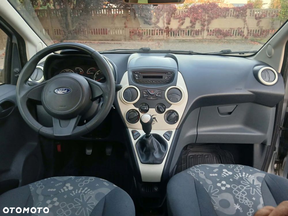 Ford KA - 9