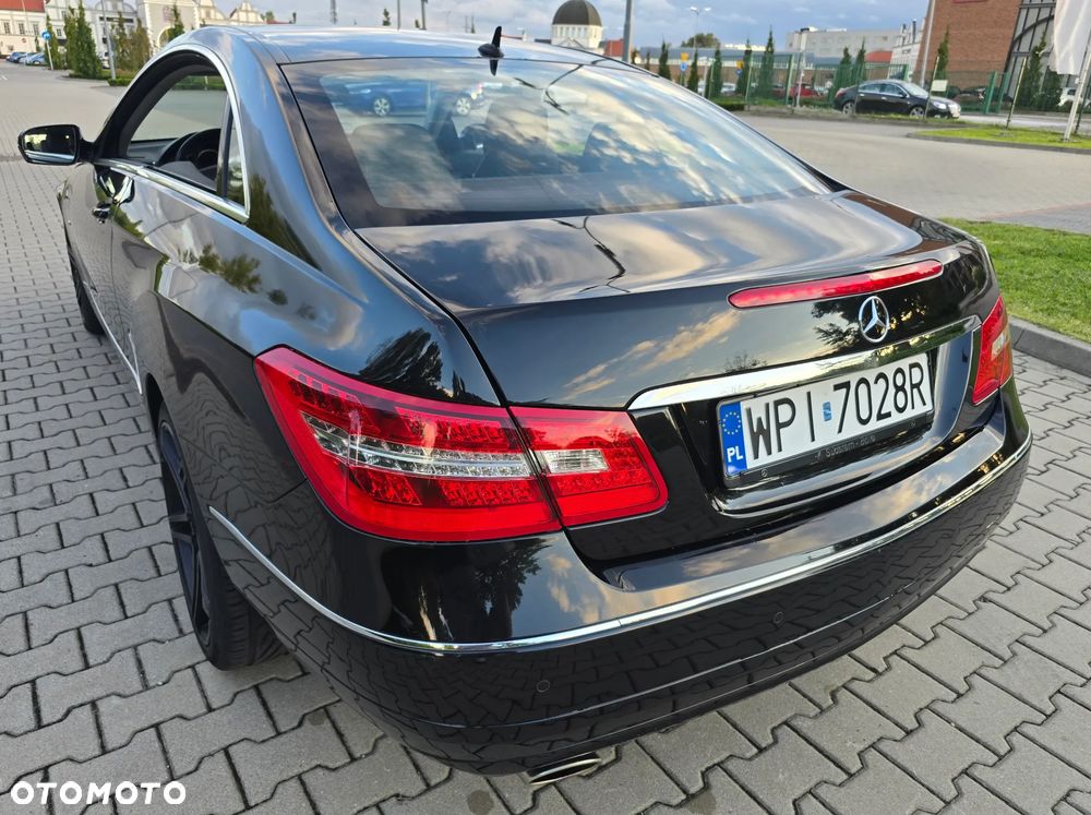 Mercedes-Benz Klasa E 350 7G-TRONIC - 31