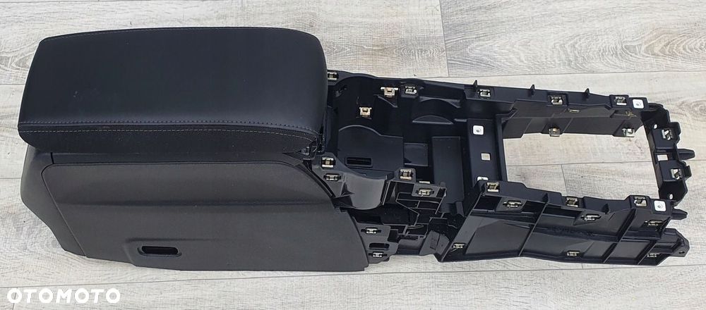 Tunel środkowy podłokietnik Peugeot 2008 II 2 El - 5