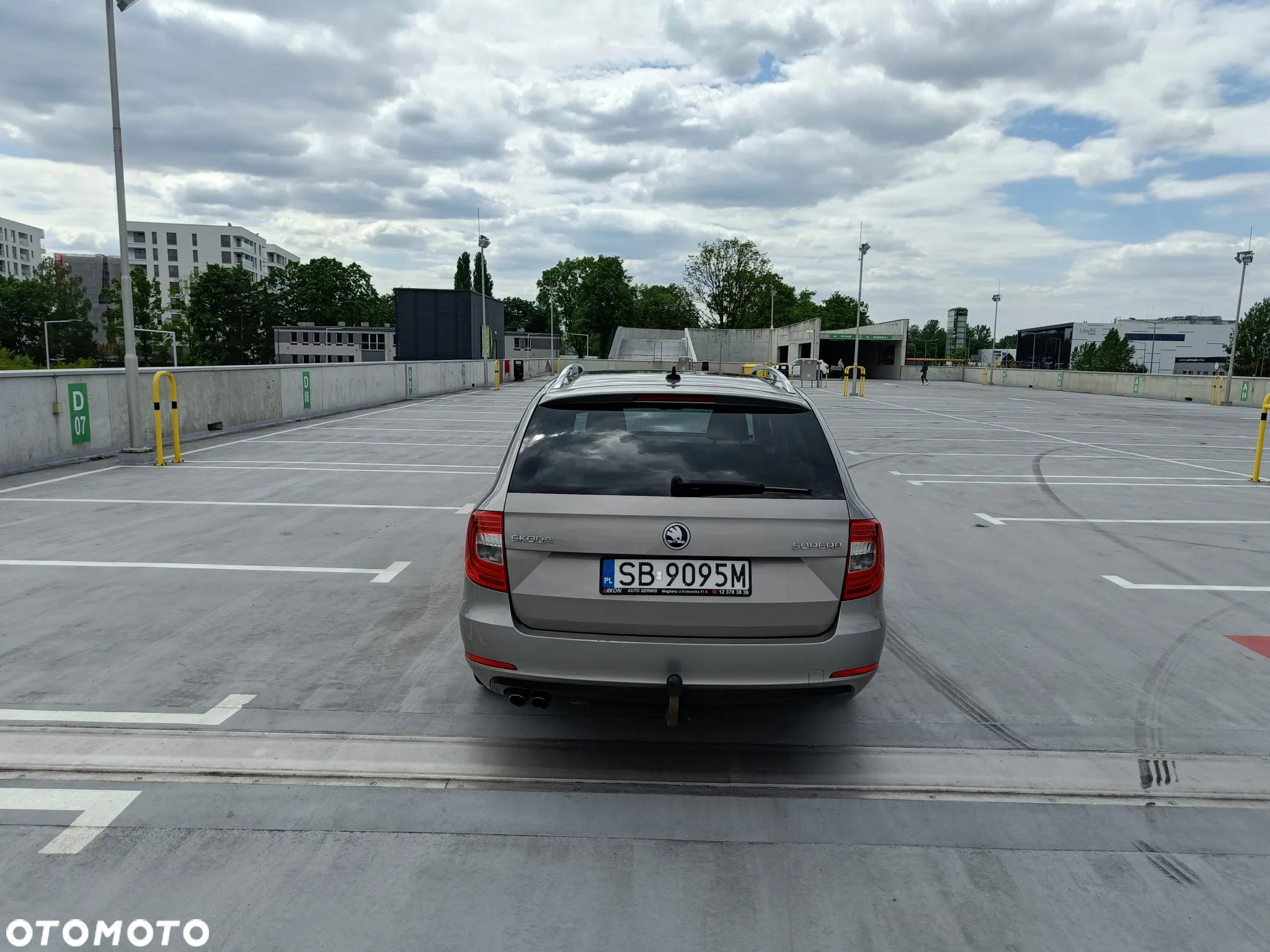 Skoda Superb 2.0 TDI Ambition DSG - 6