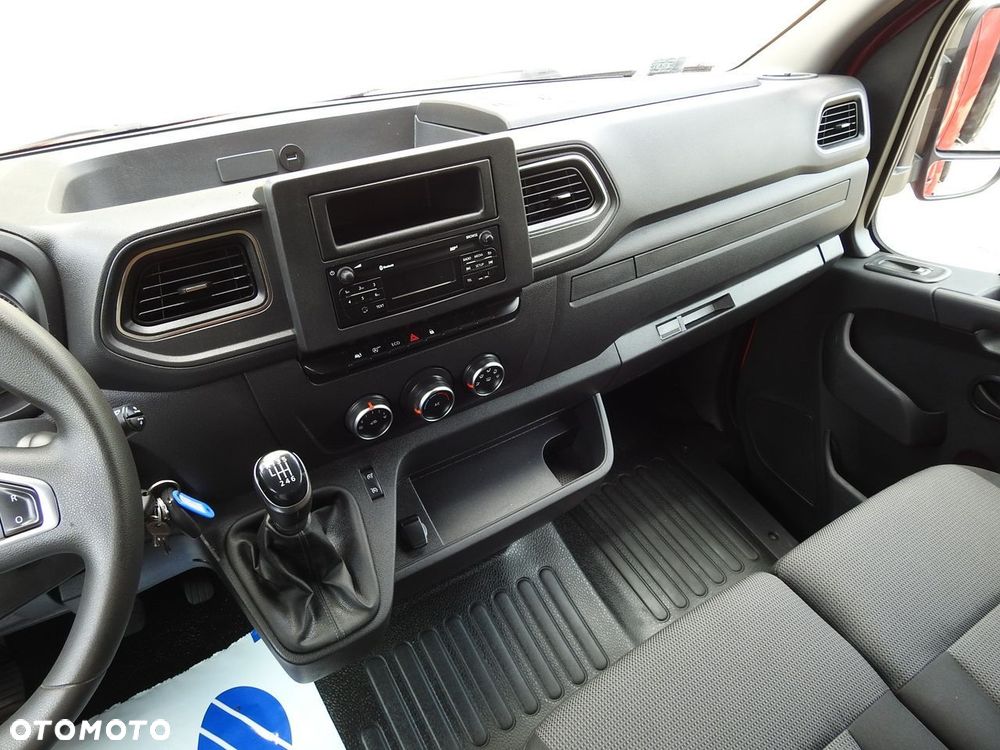 Renault MASTER PLANDEKA 10 PALET WEBASTO KLIMATYZACJA TEMPOMAT LEDY PNEUMATYKA  165KM - 36