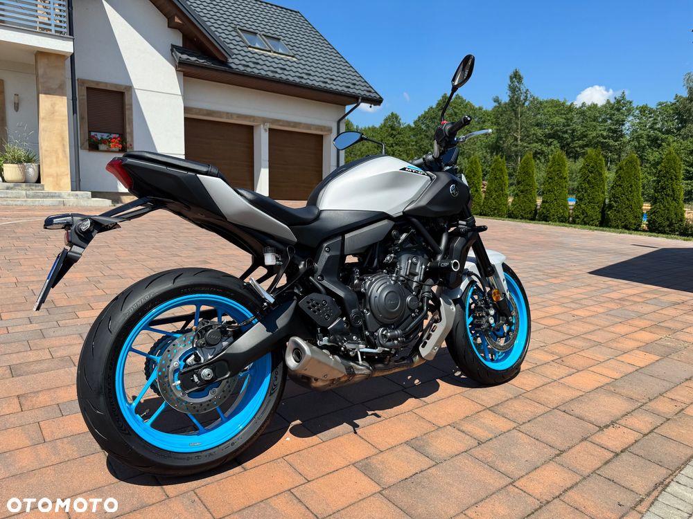 Yamaha MT - 1