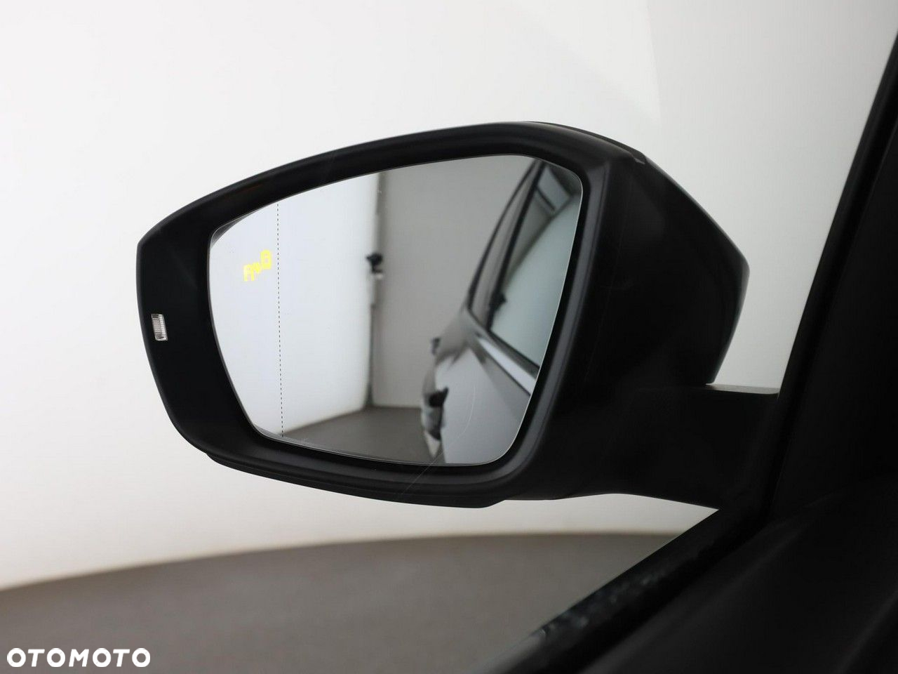 Volkswagen T-Cross 1.0 TSI OPF DSG R-Line - 31