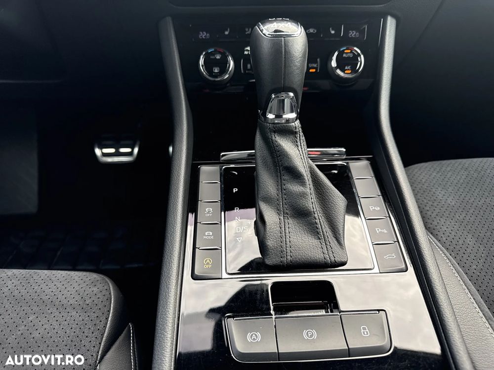 Skoda Superb 2.0 TSI 4X4 DSG Sportline - 17