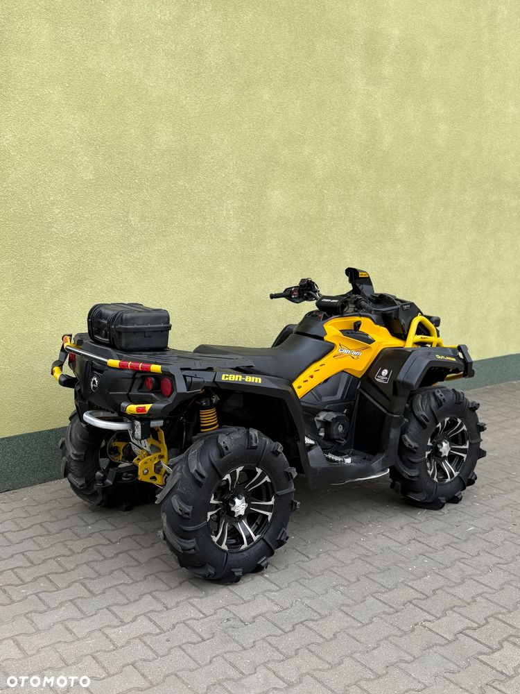 Can-Am Outlander - 12
