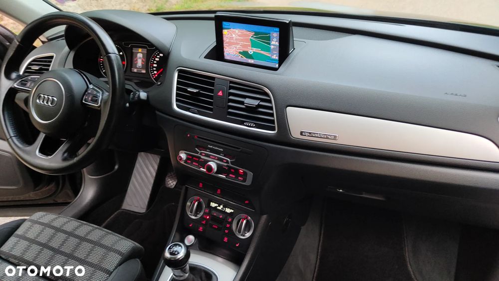 Audi Q3 2.0 TDI Quattro - 24