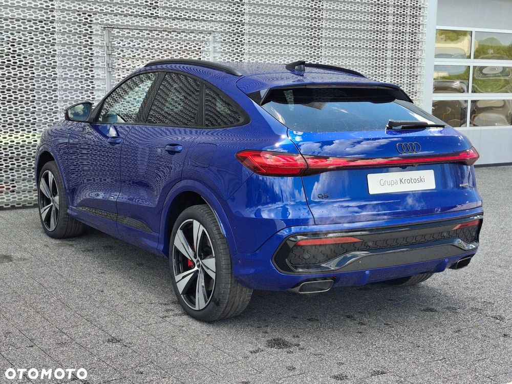 Audi Q5 Sportback - 6