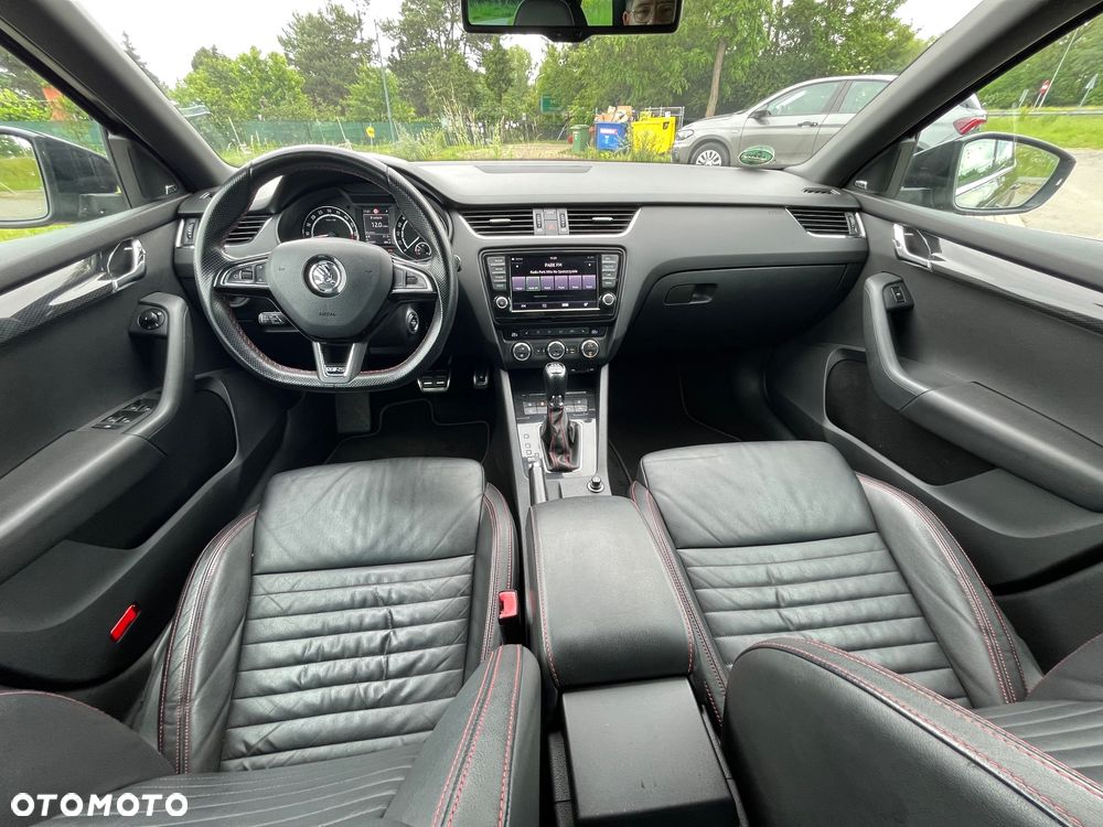 Skoda Octavia 2.0 TDI DSG RS - 18