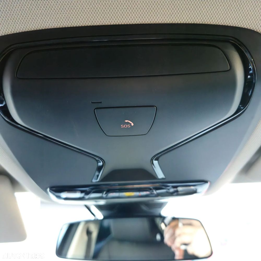 BMW Seria 3 318d AT MHEV - 16