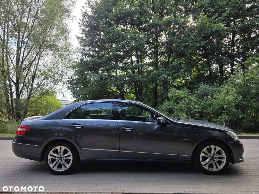 Mercedes-Benz Klasa E 220 CDI BlueEff Avantgarde - 10