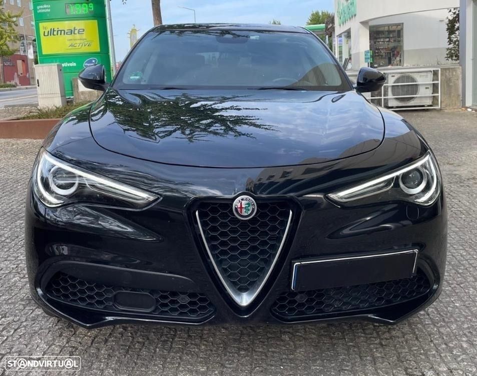 Alfa Romeo Stelvio 2.0 Turbo 16V AT8-Q4 First Edition