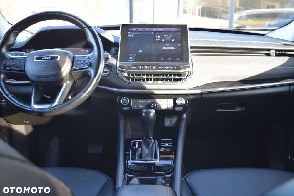 Jeep Compass - 30
