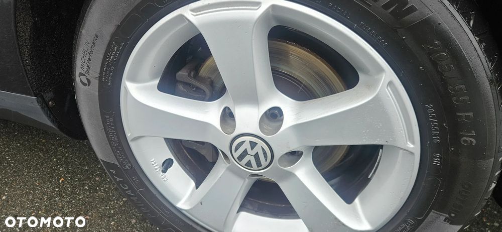 Volkswagen Passat 1.6 TDI DPF BlueMotion Technology Comfortline - 11