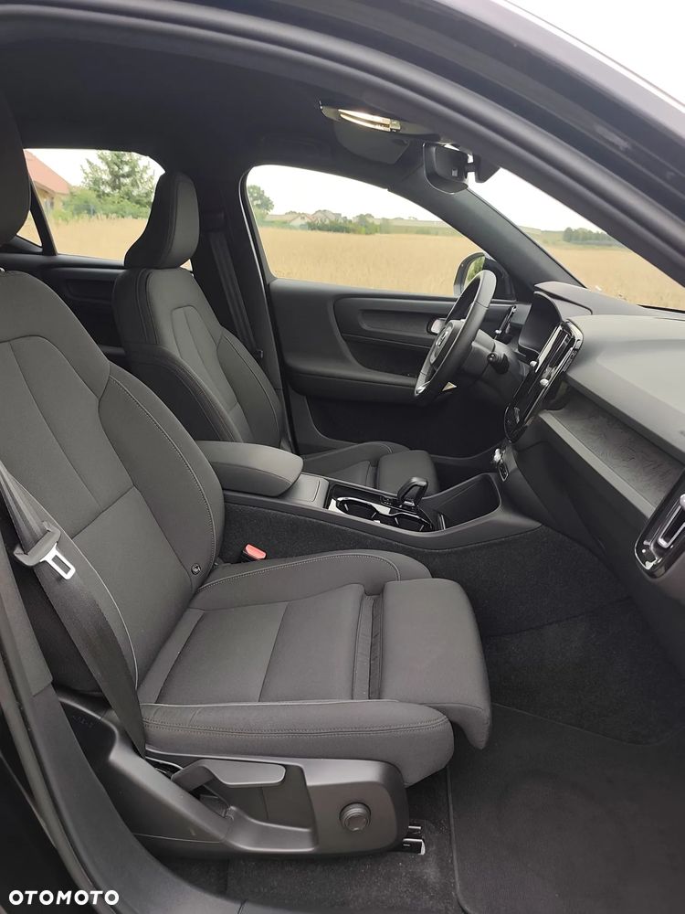 Volvo XC 40 82kWh P8 Recharge AWD Pro - 7