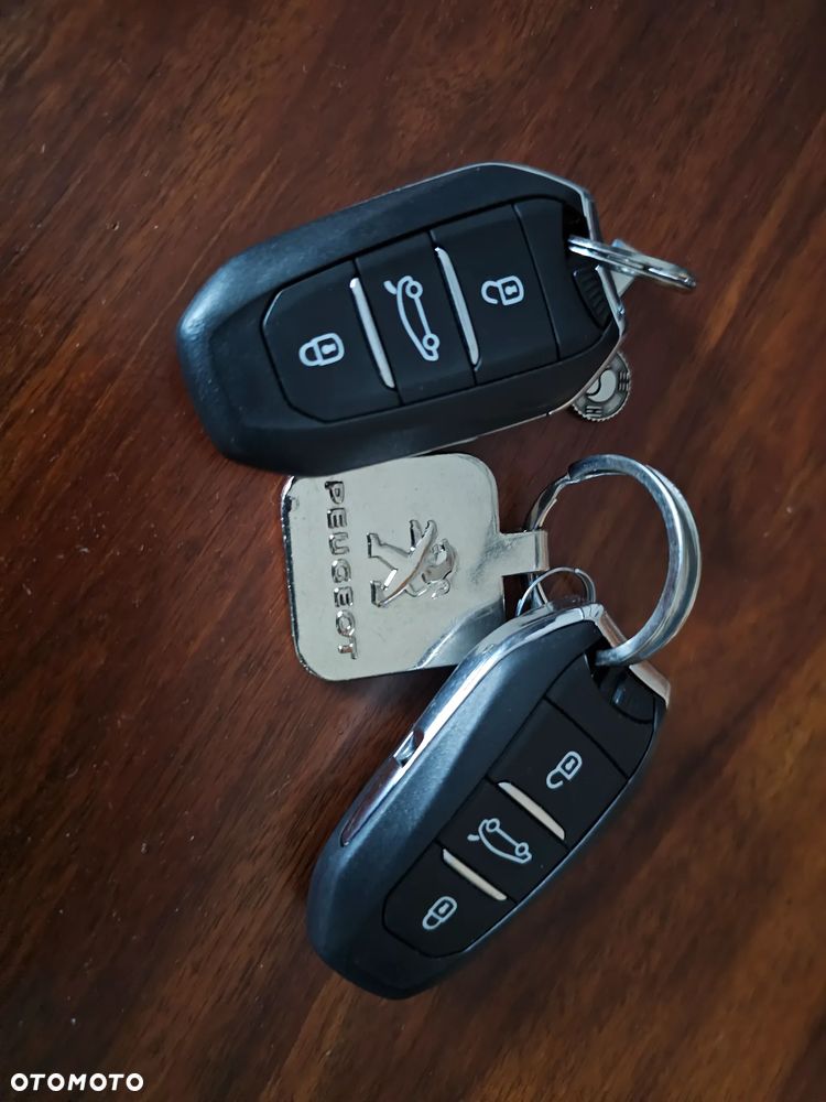 Peugeot 5008 2.0 BlueHDi GT S&S EAT8 - 23
