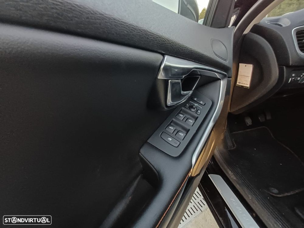 Volvo V40 D2 Ocean Race - 12