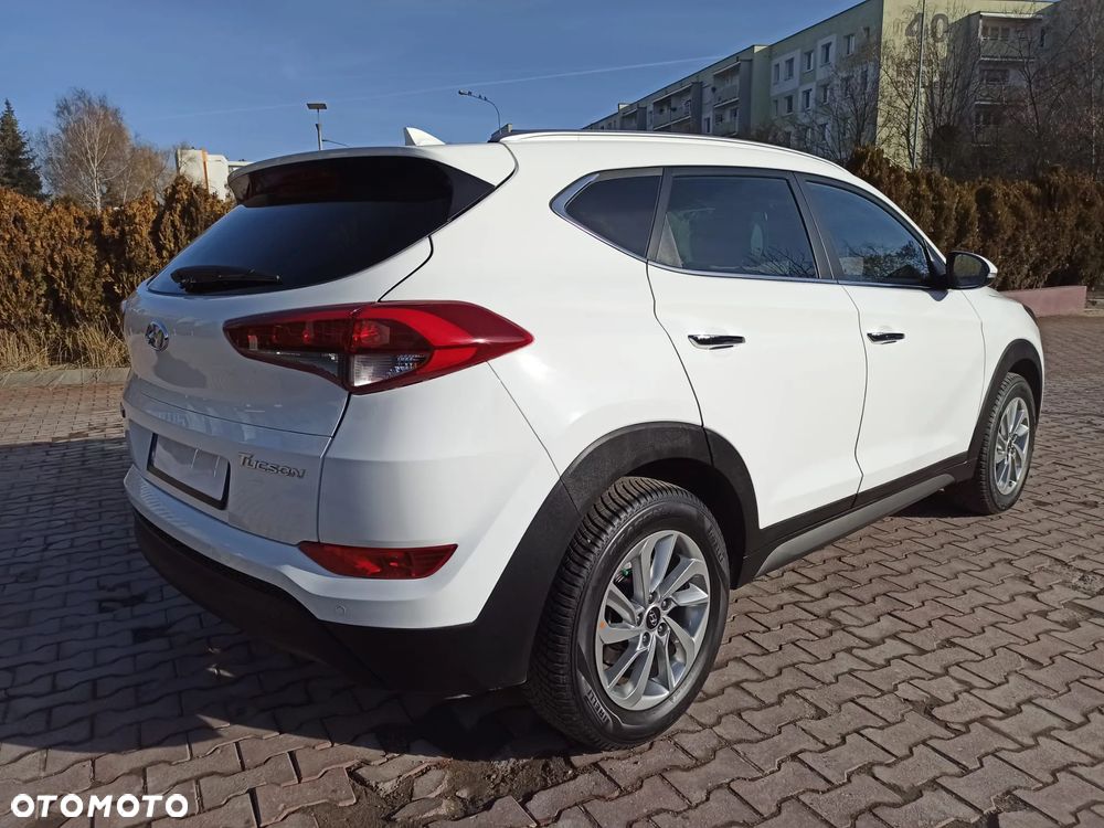 Hyundai Tucson blue 1.7 CRDi 2WD Advantage - 4