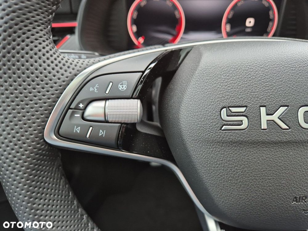 Skoda Kamiq 1.0 TSI Monte Carlo DSG - 38