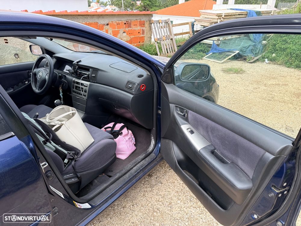 Toyota Corolla 2.0 D-4D Sol - 11