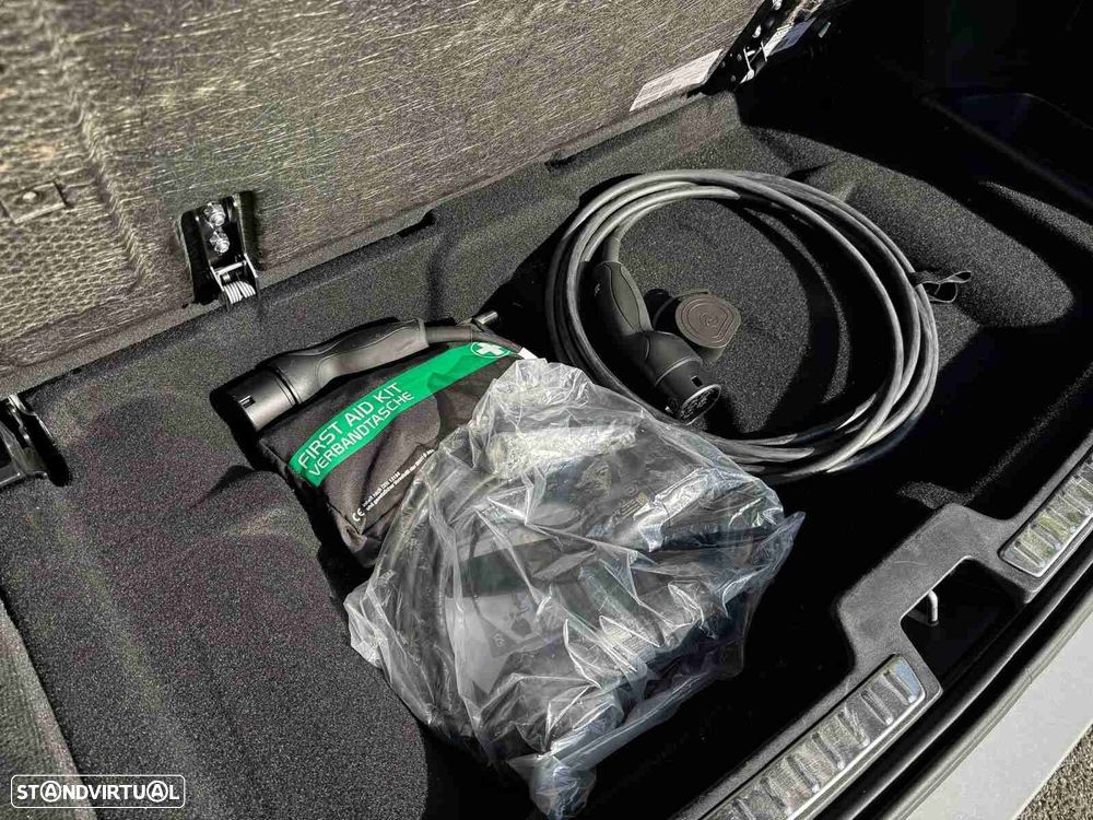 Volvo XC 90 2.0 T8 PHEV Plus Bright AWD - 14