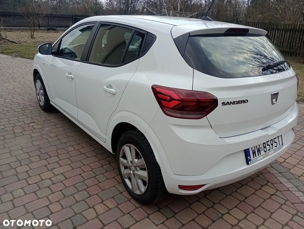 Dacia Sandero - 4