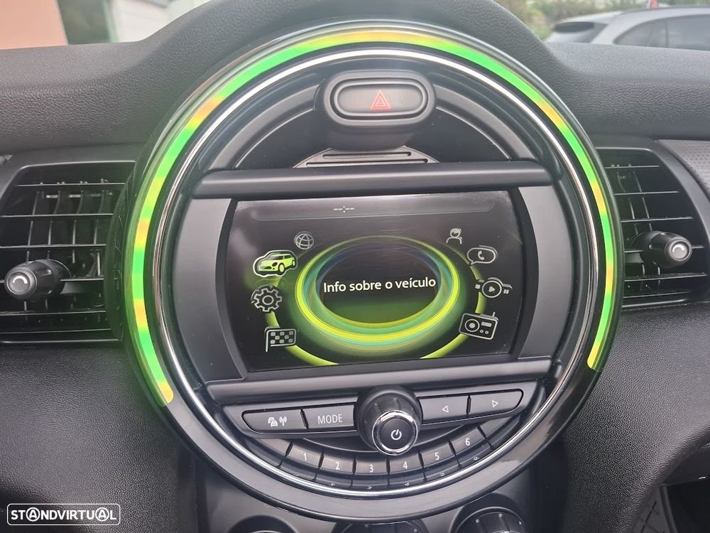 MINI Cabrio Cooper Essential - 22