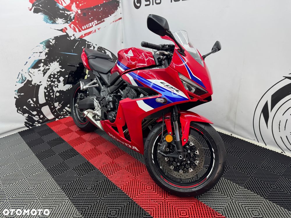 Honda CBR - 3
