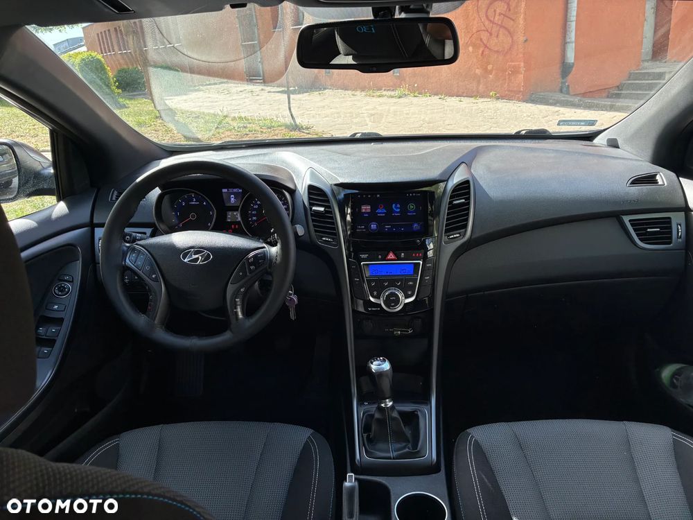 Hyundai i30 1.6 CRDi Comfort - 11