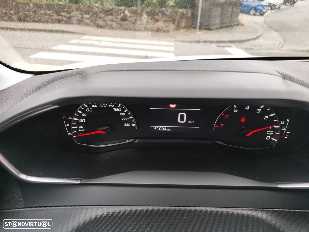 Peugeot 208 1.2 PureTech Active Pack - 17