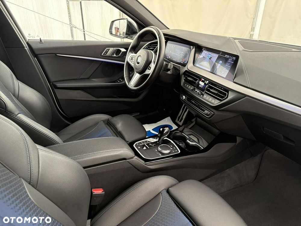 BMW Seria 1 - 24