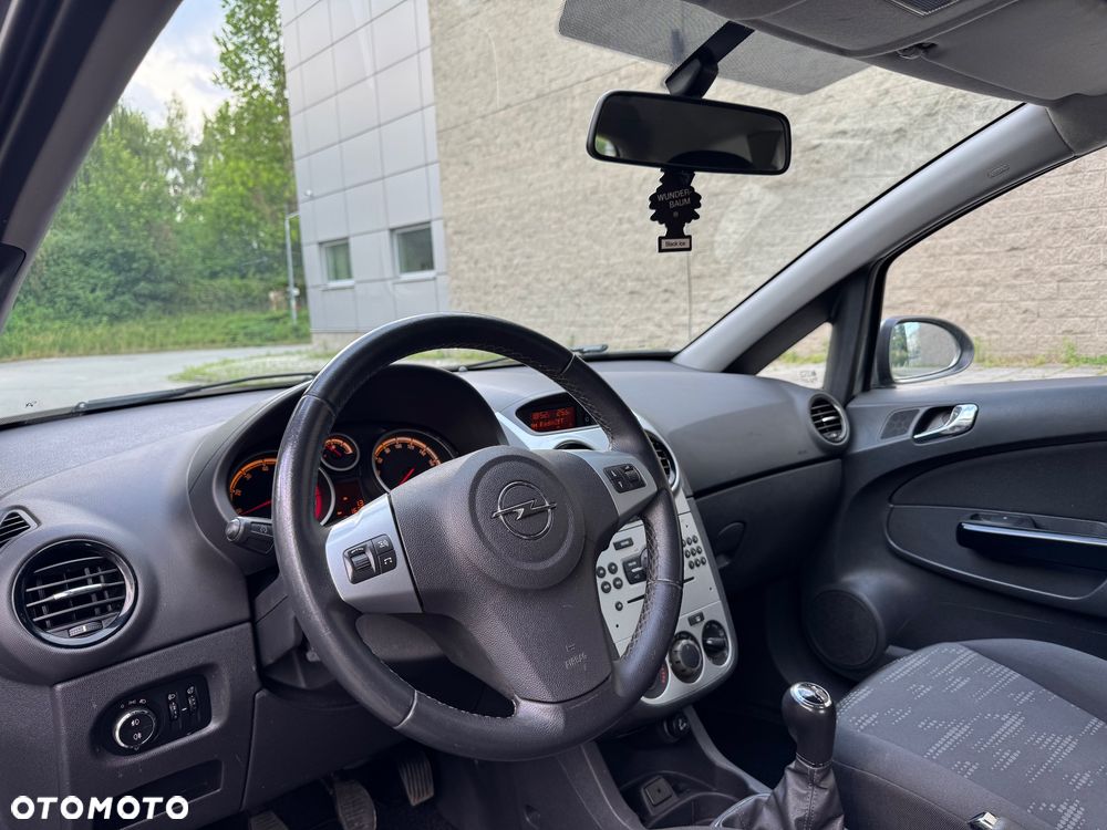 Opel Corsa 1.2 16V Enjoy - 9