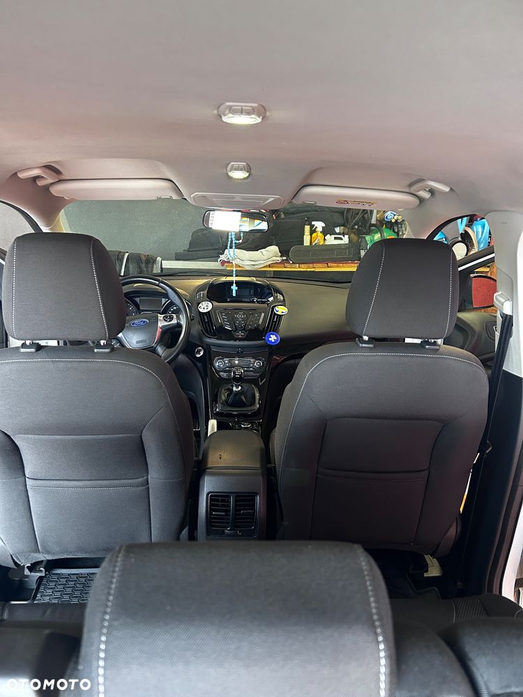 Ford Kuga 2.0 TDCi 4WD Trend - 15