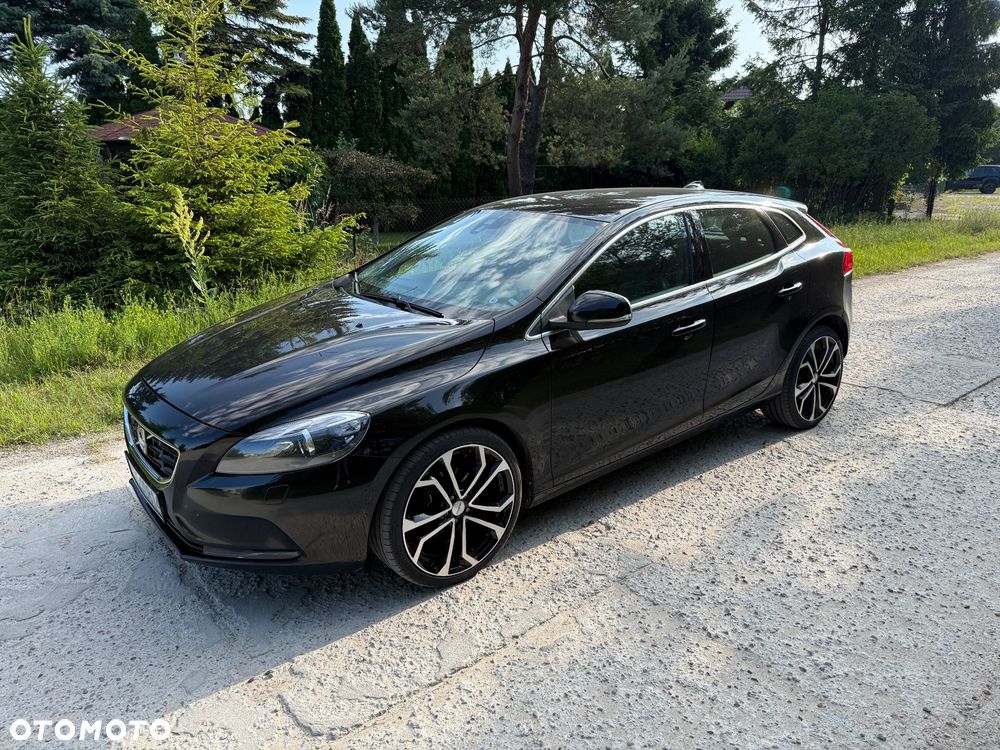 Volvo V40 D2 Momentum - 1