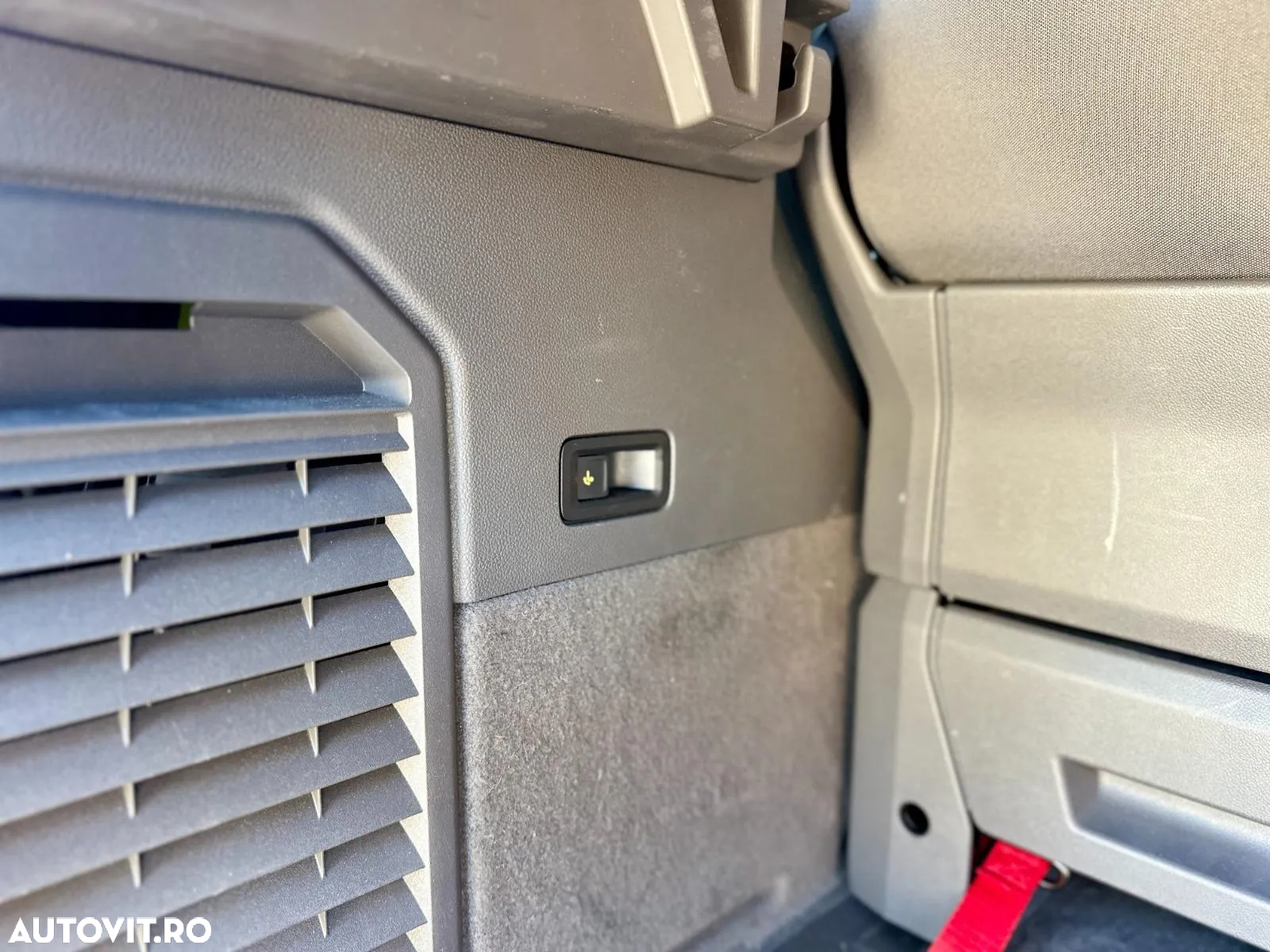 Volkswagen Multivan 2.0 TDI DSG 110KW Life - 20