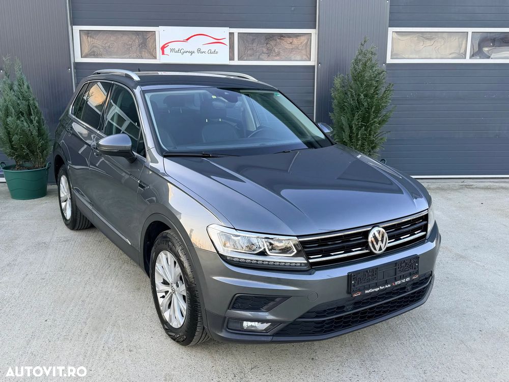 Volkswagen Tiguan - 1
