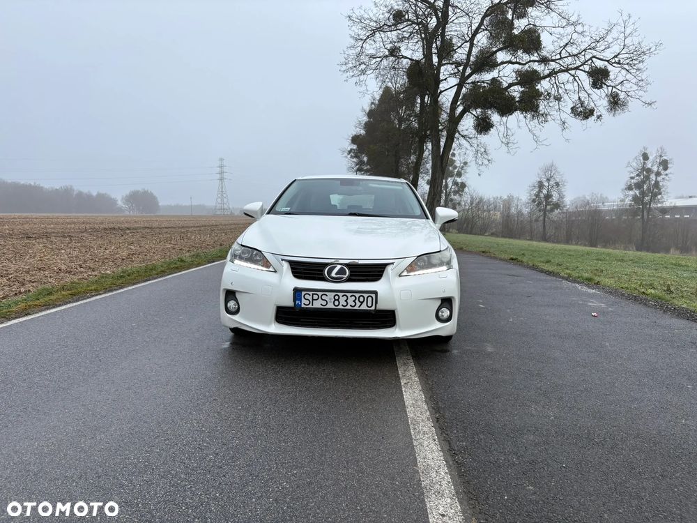 Lexus CT 200h Prestige - 3