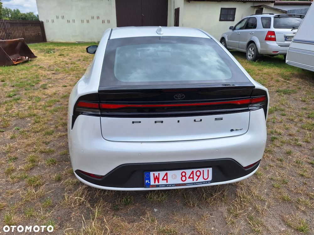 Toyota Prius Hybrid Executive - 8