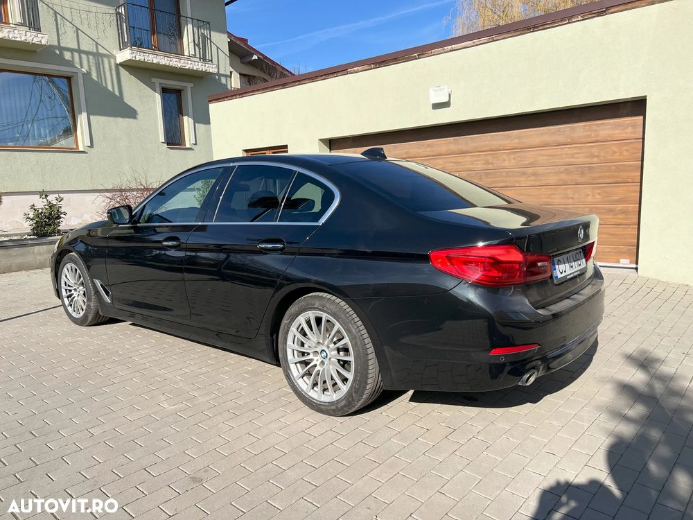 BMW Seria 5 520d xDrive Aut. Sport Line - 4