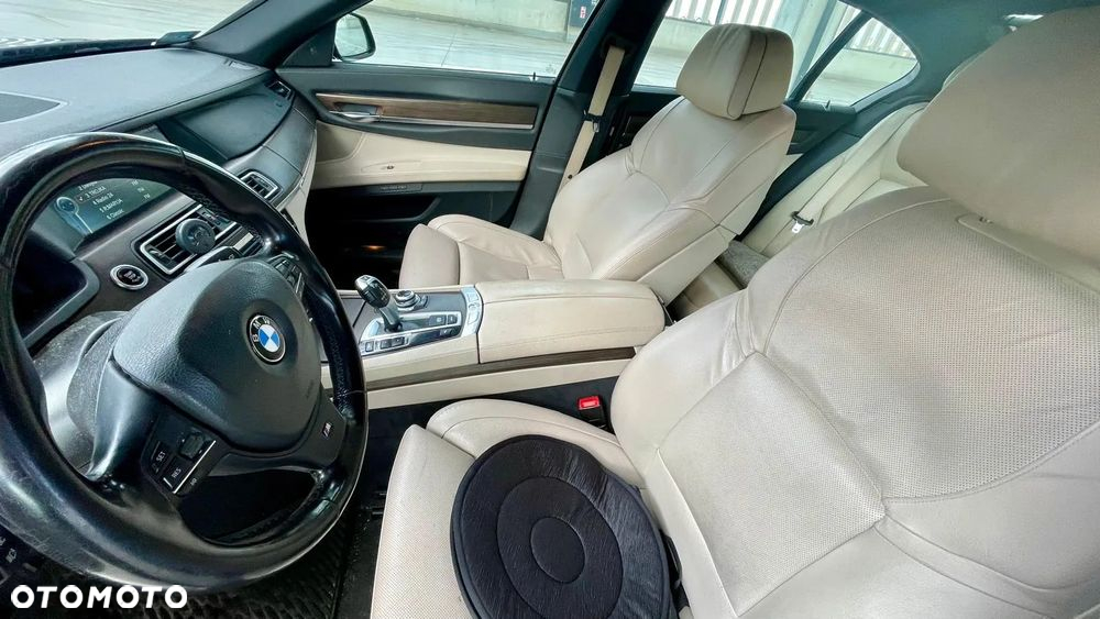 BMW Seria 7 730d - 14