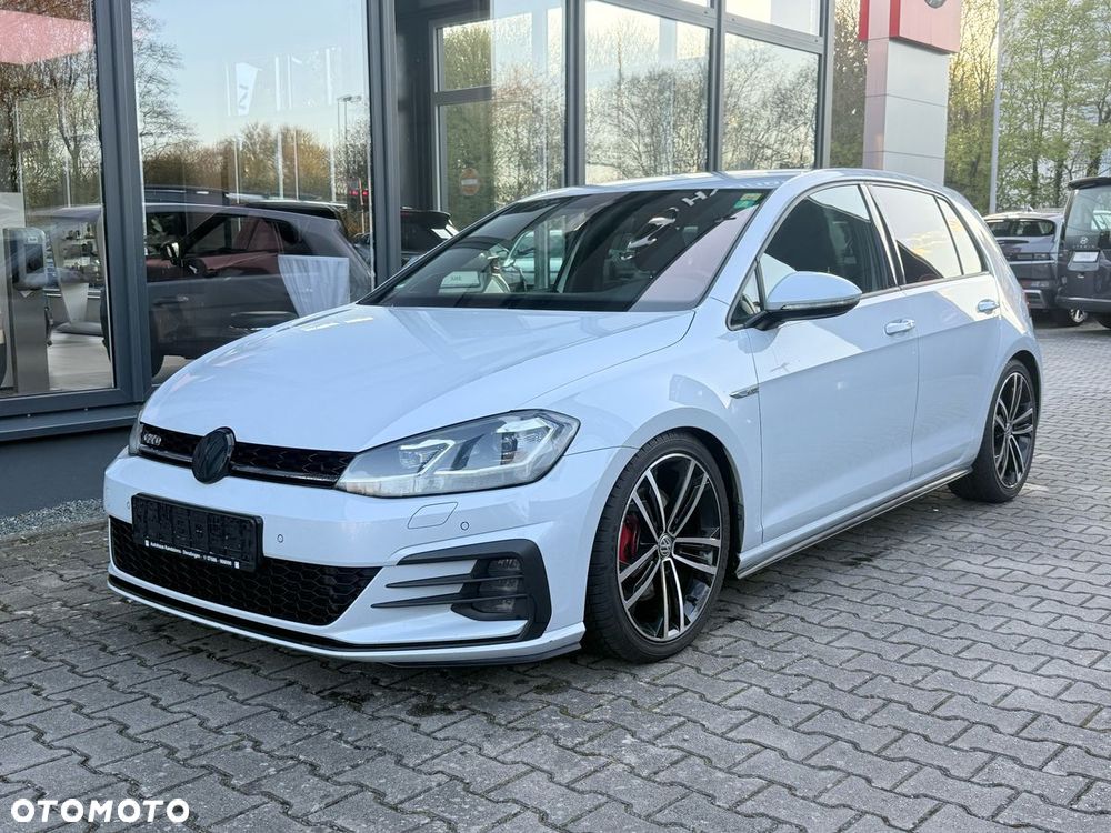 Volkswagen Golf 2.0 TDI BMT GTD DSG - 2