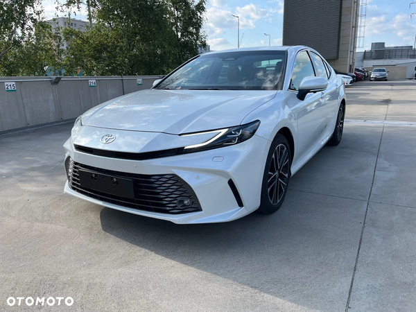 Toyota Camry 2.5 Hybrid Executive CVT