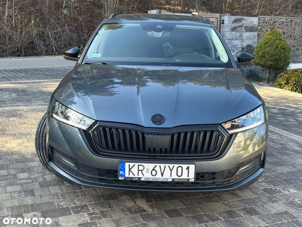 Skoda Octavia 2.0 TDI SCR 4x4 Style DSG - 6