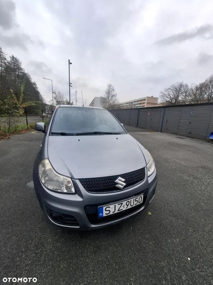 Suzuki SX4 1.6 Premium - 11