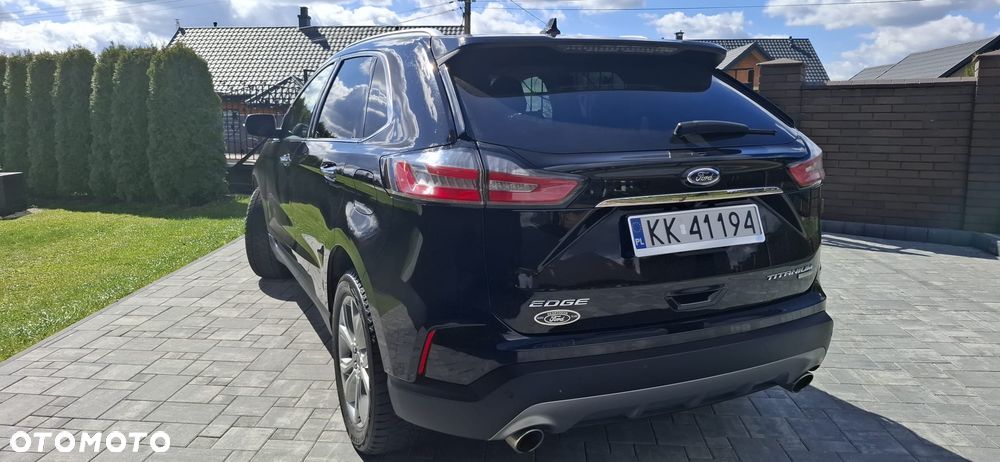 Ford Edge - 8